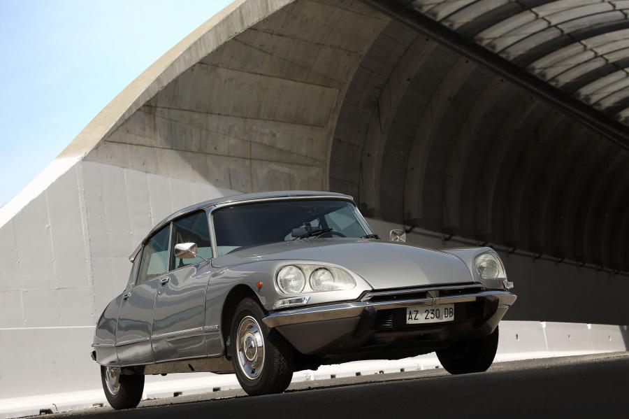  Citroen DS23 Pallas 1968 года  (фото 18 из 32)